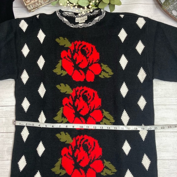 Vintage 80’s Blue Morgan Floral Sweater - Picture 4 of 9